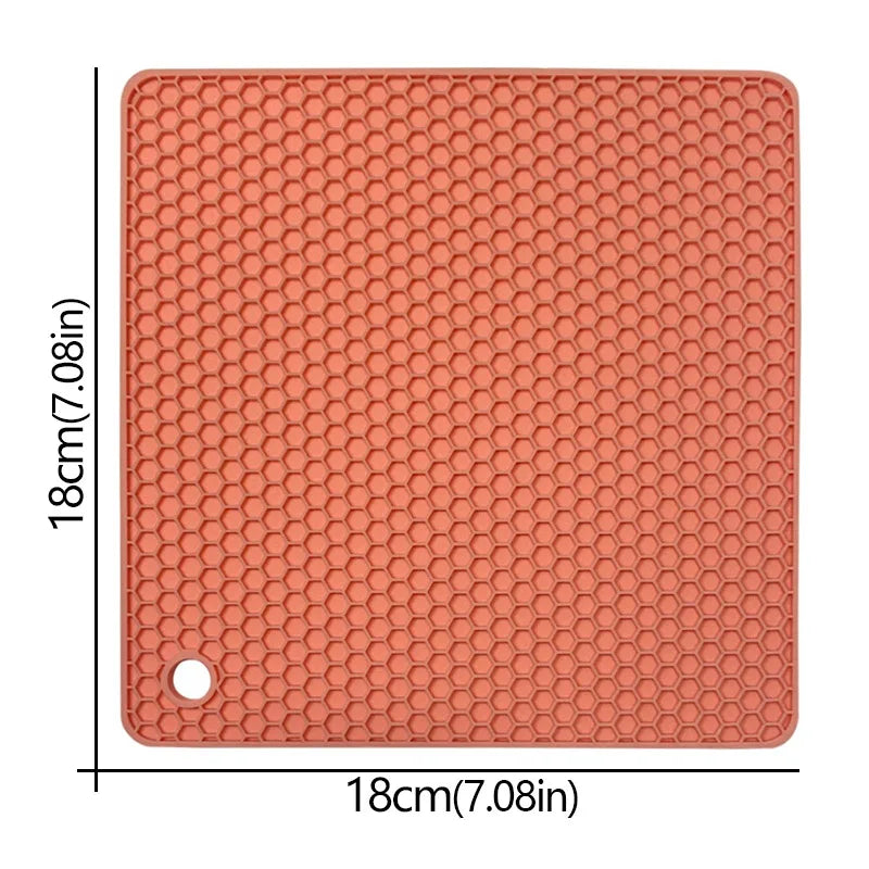 Tapis Silicone Résistant Chaleur Antidérapant pour bac AirFryer (18x18cm)
